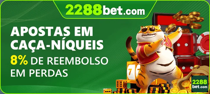 Jogador desfrutando de slot games incríveis e VIP services